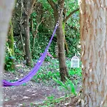 Hébergement de vacances Très Jolie Maison De - 6 Personnes La Pironnière