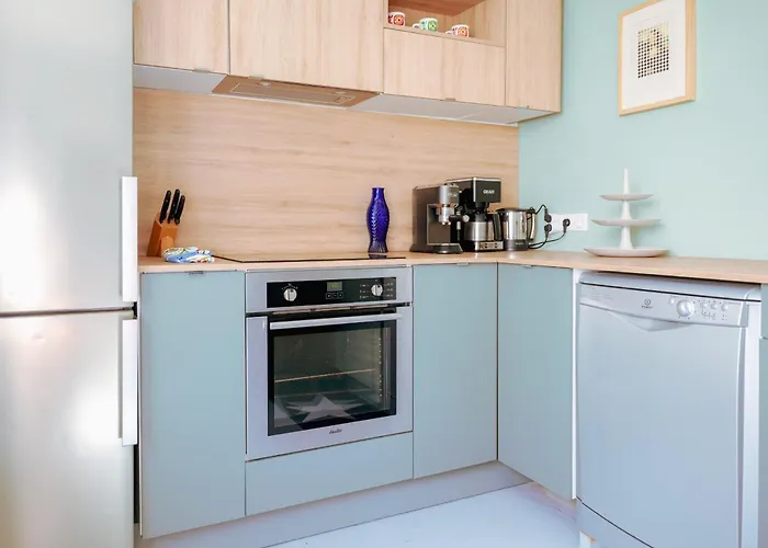 Tres Jolie Maison De - 6 Personnes *